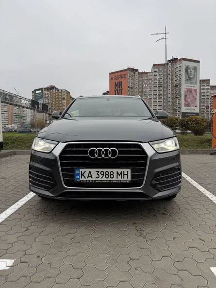 Audi Q3 2017 - 10