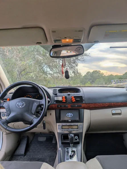 Toyota Avensis 2003 - 10