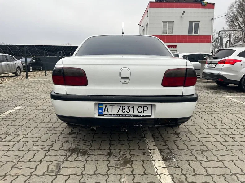 Opel Omega 1995 - 7