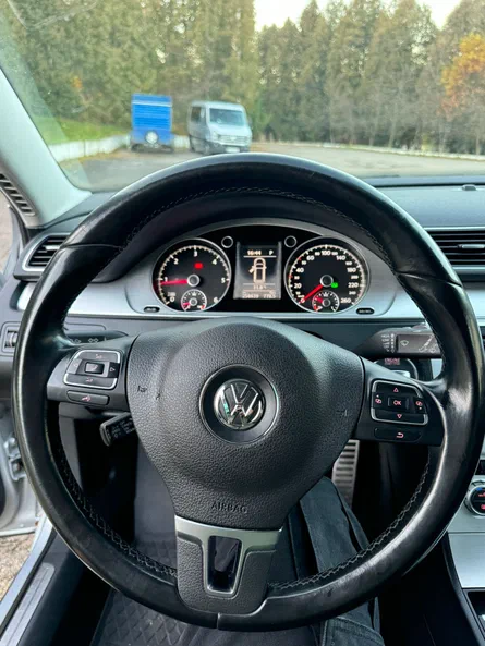 Volkswagen Passat 2014 - 16