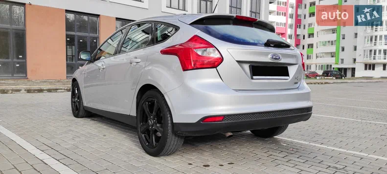 Ford Focus 2011 - 14