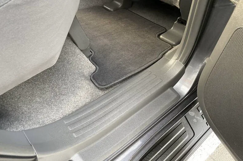 Toyota Land Cruiser Prado 2013 - 21