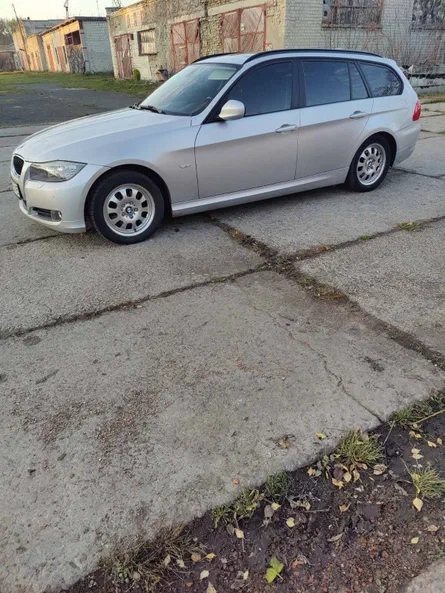 BMW 3 серія 2010 - 6