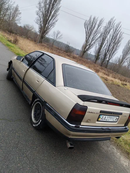 Opel Omega 1992