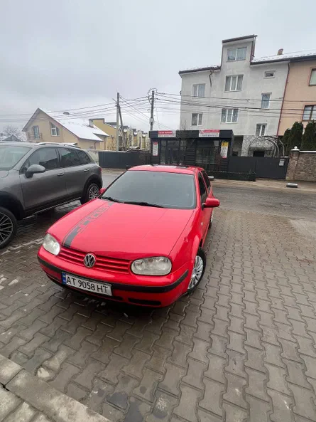 Volkswagen Golf 2000