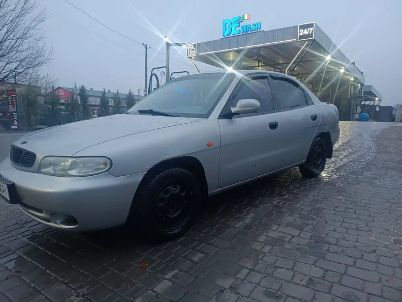 Daewoo Nubira 1998