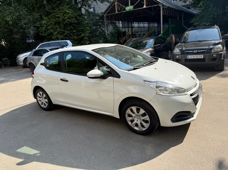 Peugeot 208 2016 - 15