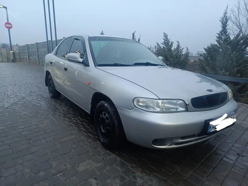 Daewoo Nubira 1998