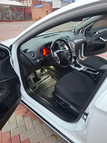 Ford Mondeo 2012 - 13