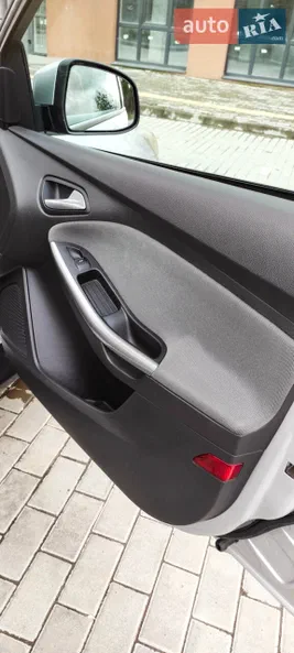 Ford Focus 2011 - 11