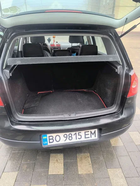 Volkswagen Golf 2004