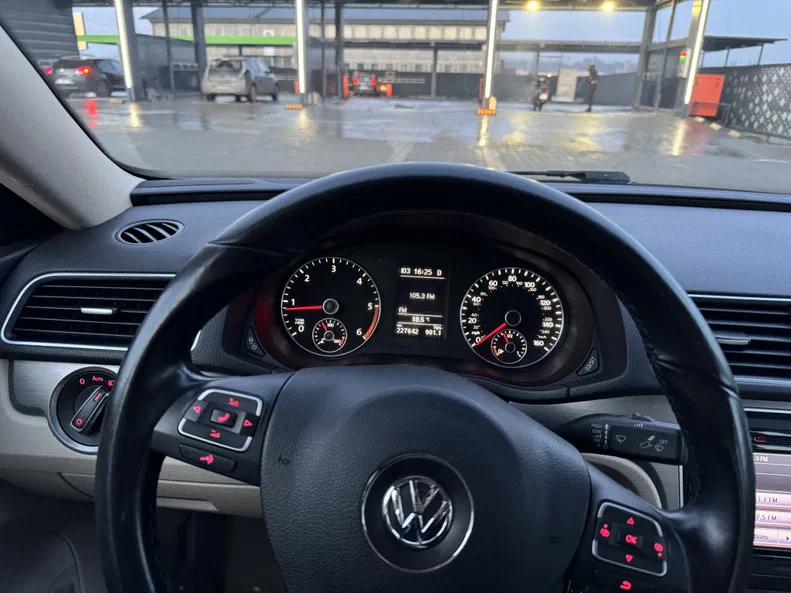 Volkswagen Passat 2015 - 5