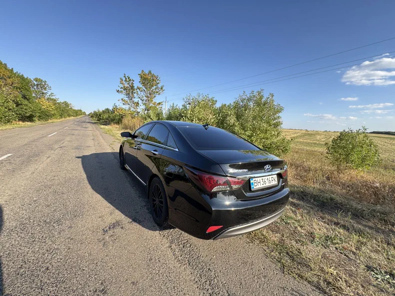 Hyundai Sonata 2013 - 11