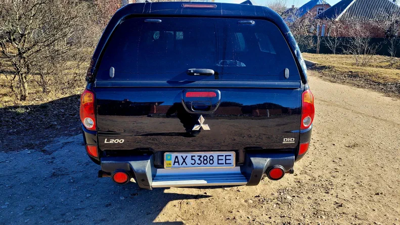 Mitsubishi L200 2011 - 5