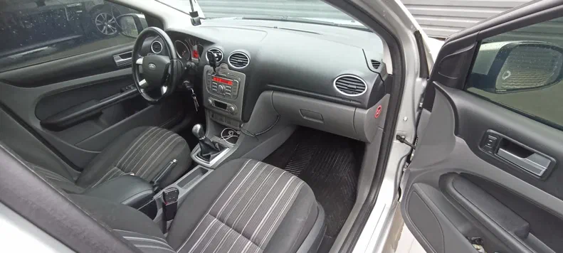Ford Focus 2009 - 6