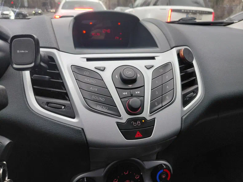 Ford Fiesta 2012 - 6