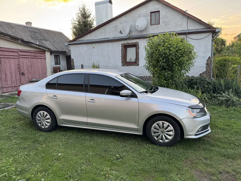 Volkswagen Jetta 2014 - 9