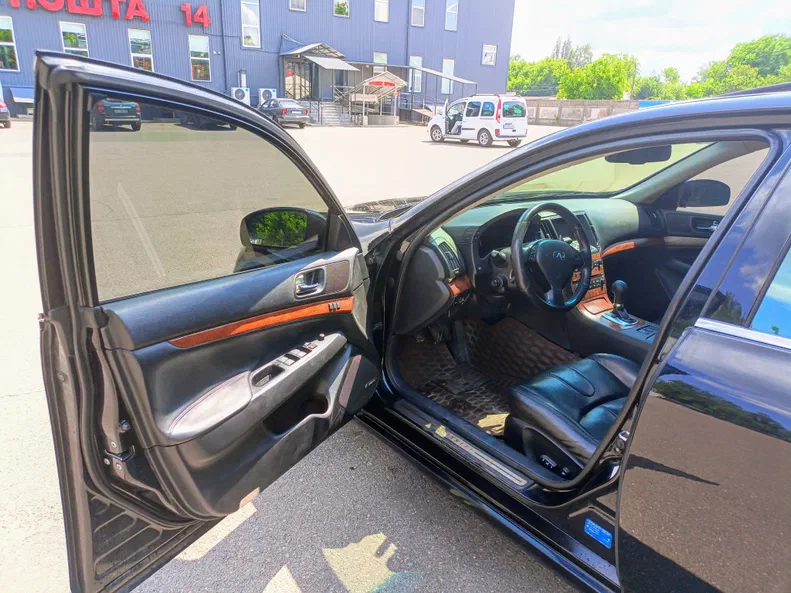 Infiniti G 2007