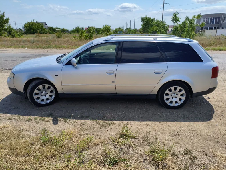 Audi A6 2000 - 12