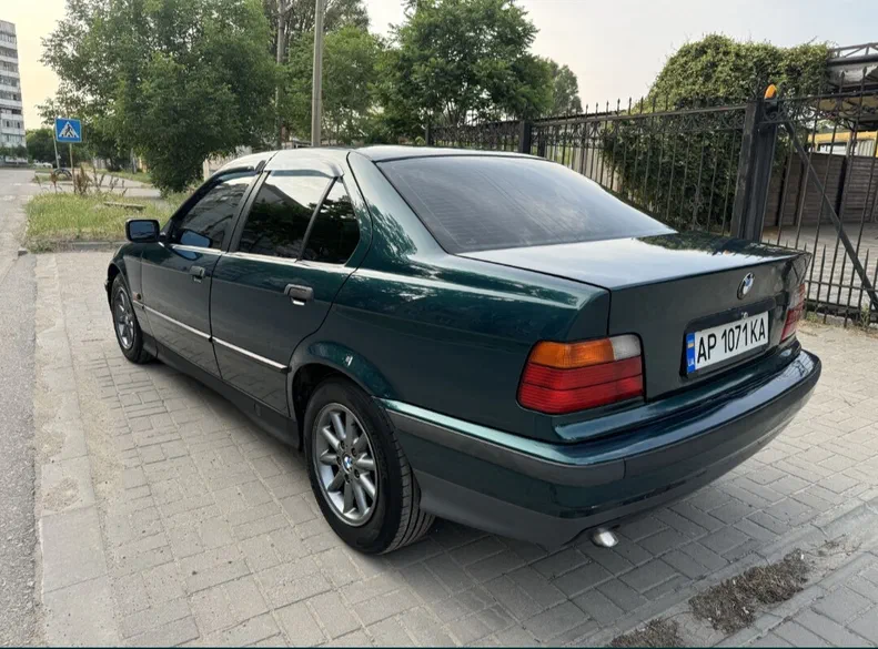 BMW 3 серія 1994 - 5