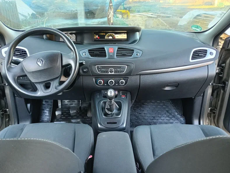 Renault Megane 2010 - 6