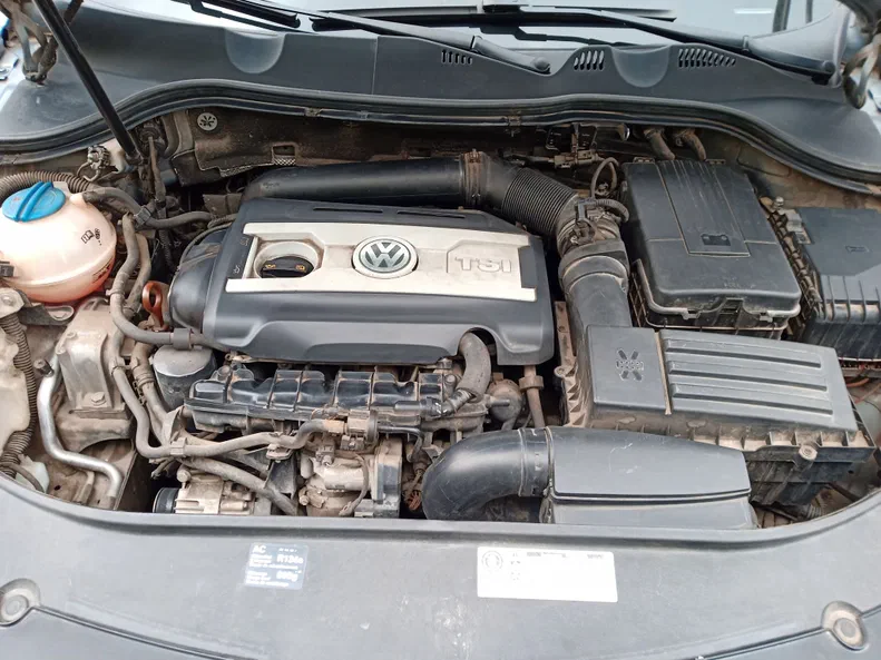 Volkswagen Passat 2010 - 8