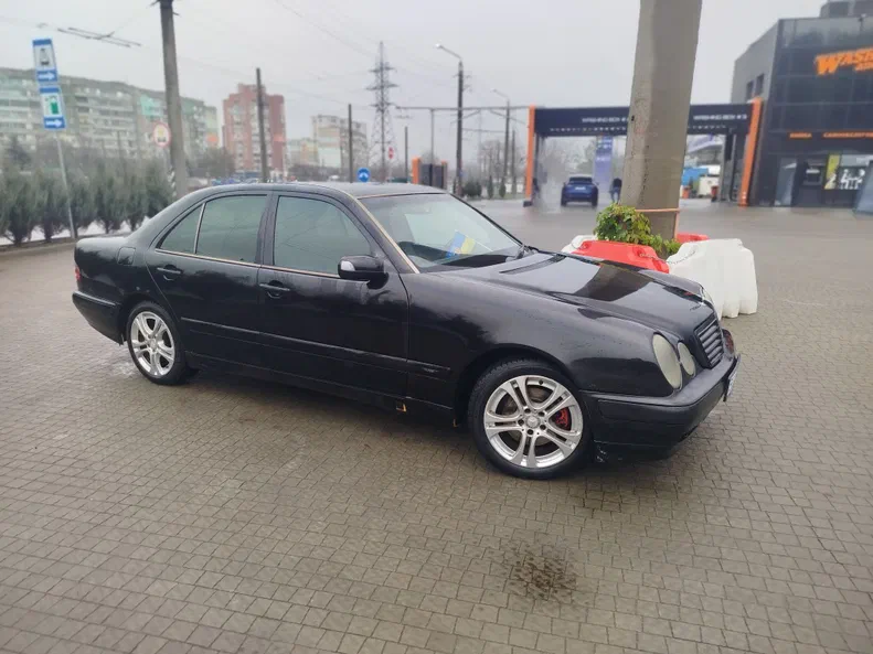 Mercedes-Benz E-Класс 2002