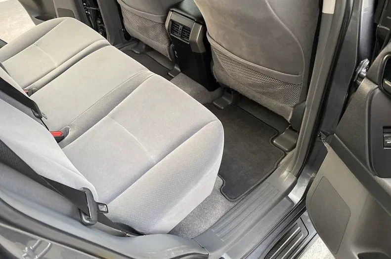 Toyota Land Cruiser Prado 2013 - 6