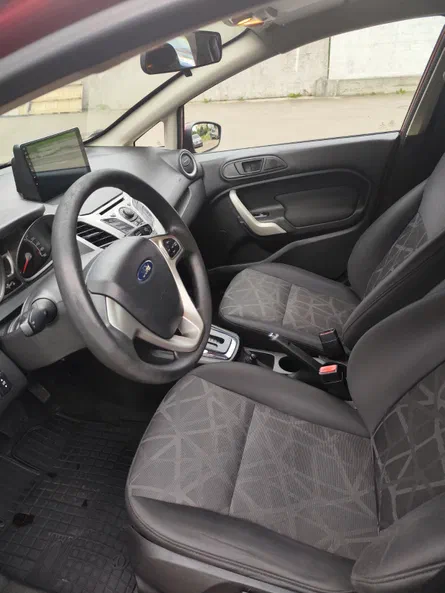 Ford Fiesta 2013 - 6