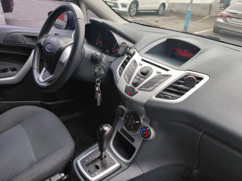 Ford Fiesta 2012 - 7