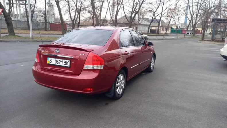 Kia Cerato 2007 - 5