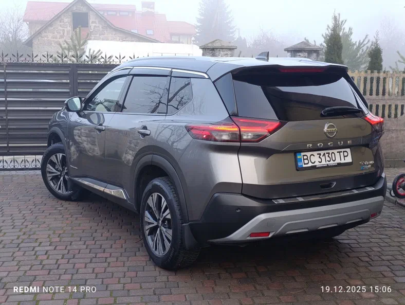 Nissan Rogue 2020