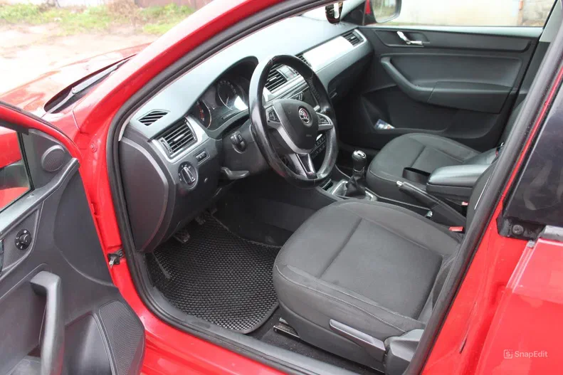 Skoda Rapid 2015 - 6