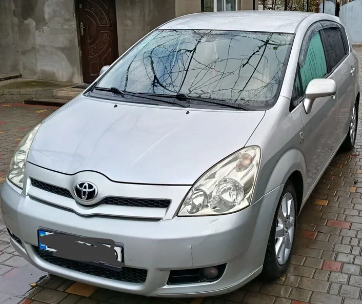Toyota Corolla Verso 2005
