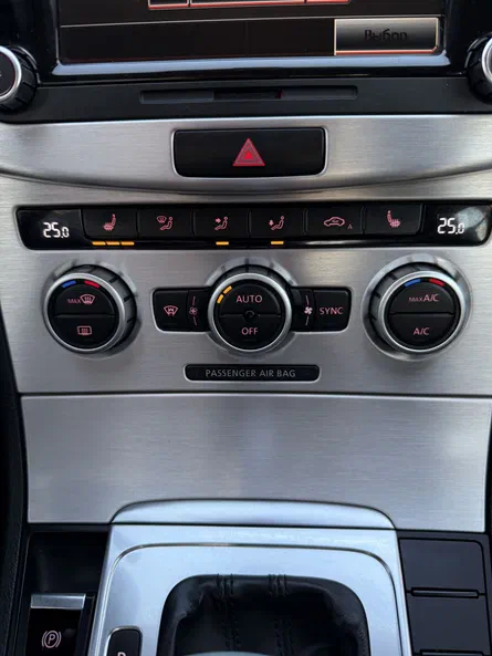 Volkswagen Passat 2013 - 12