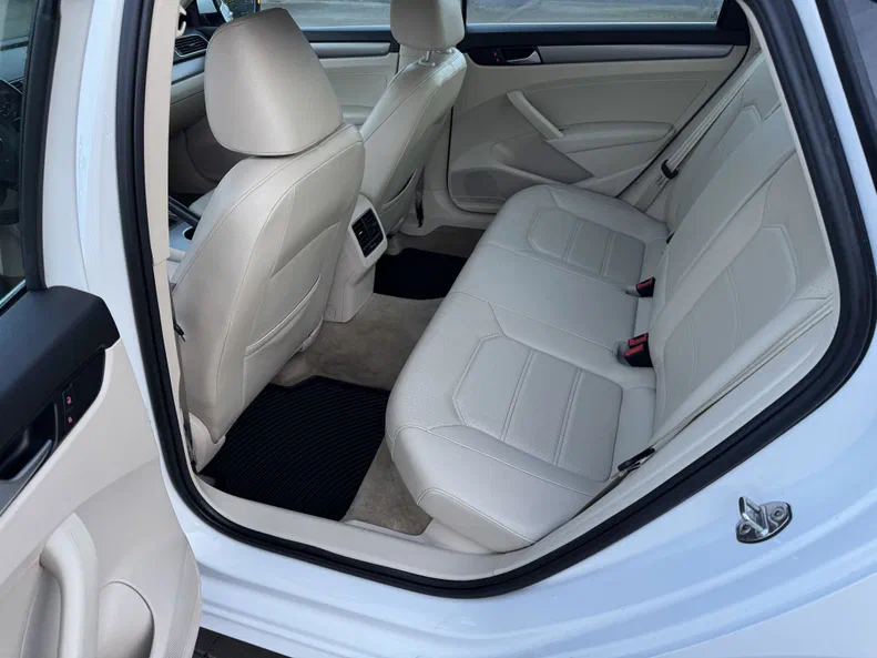 Volkswagen Passat 2015 - 15