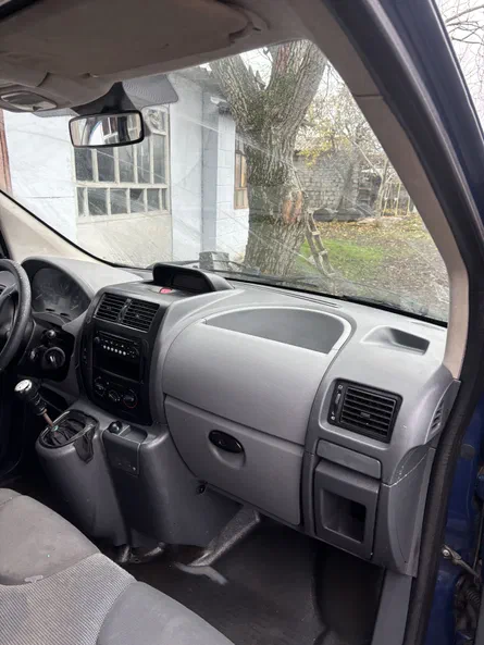 Peugeot Expert 2008 - 14