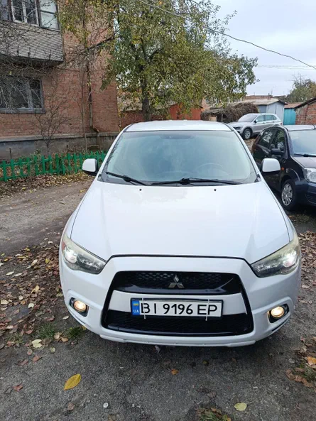 Mitsubishi Outlander Sport 2011 - 17