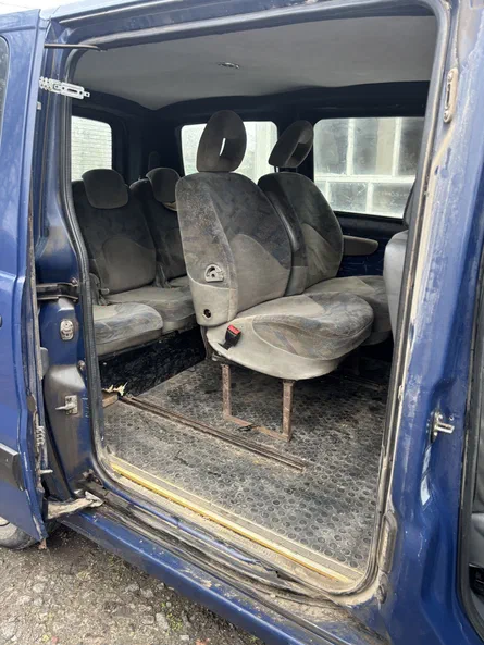 Peugeot Expert 2008 - 13