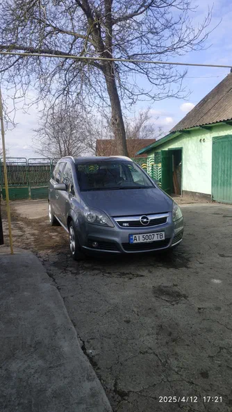 Opel Zafira 2006 - 5