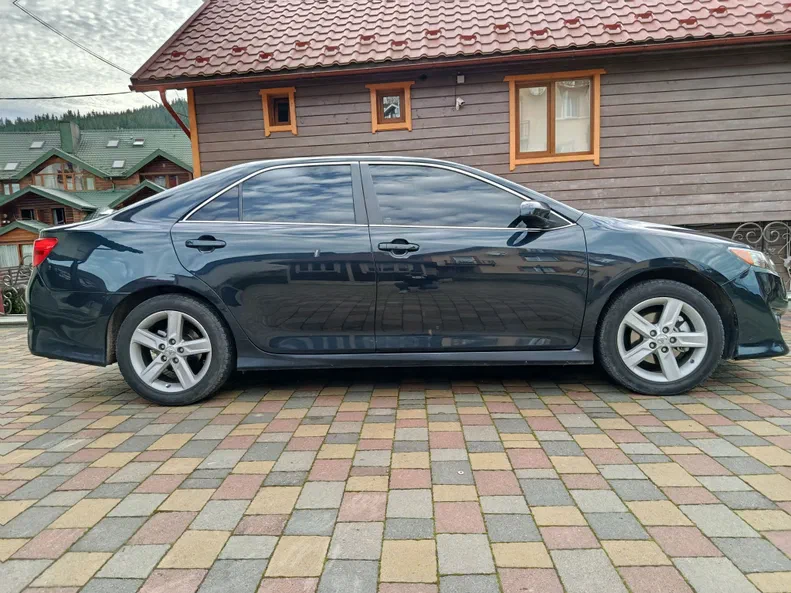 Toyota Camry 2013 - 12