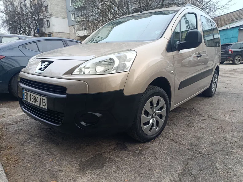 Peugeot Partner 2011 - 13