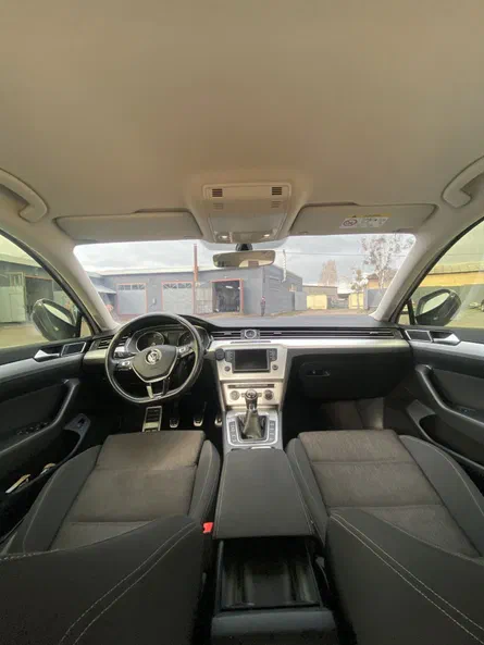 Volkswagen Passat 2015 - 19