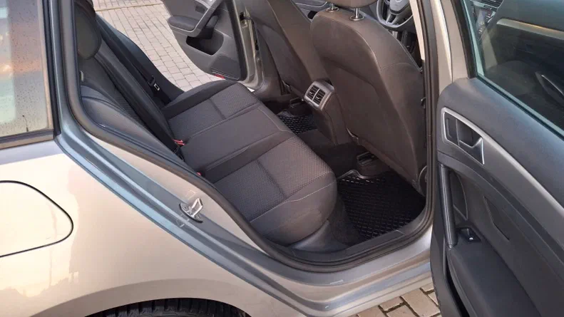 Volkswagen Golf 2019 - 14