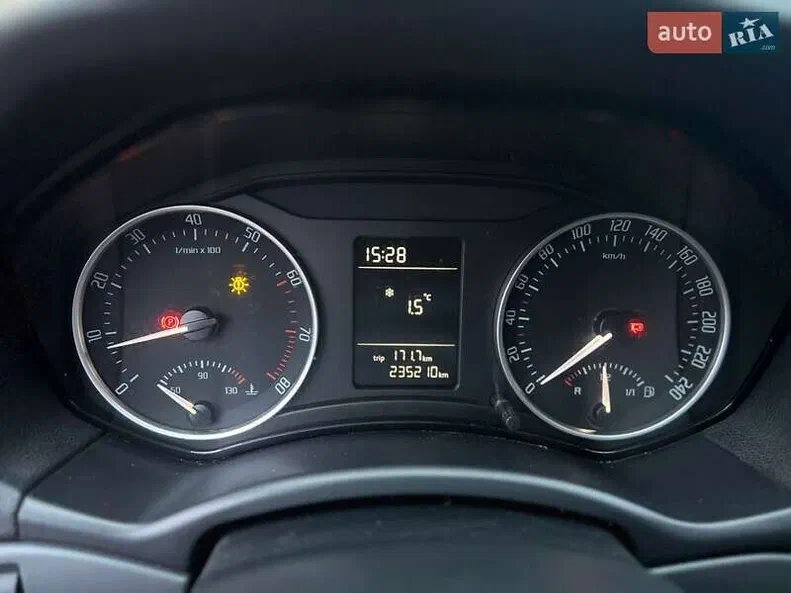 Skoda Octavia 2012 - 18