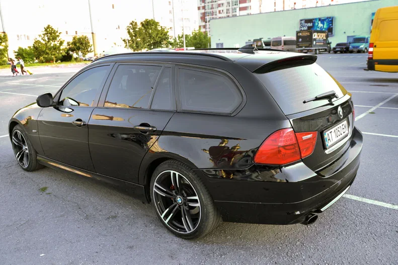 BMW 3 серія 2011 - 5