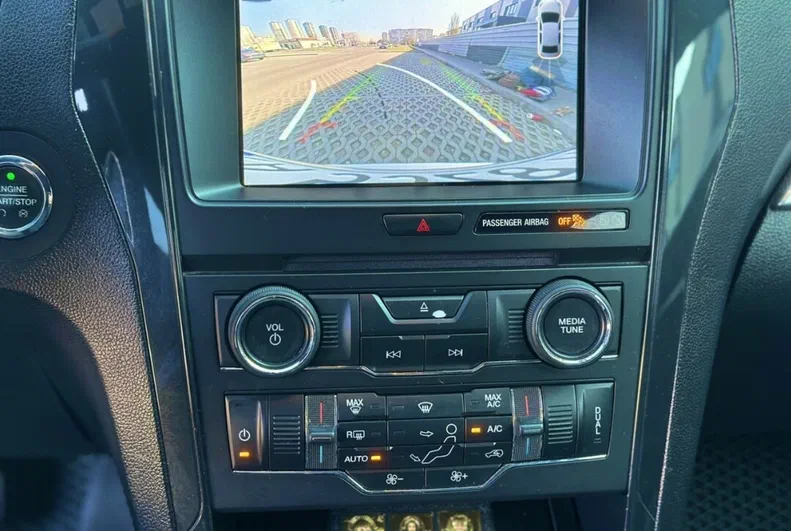 Ford Explorer 2017 - 16