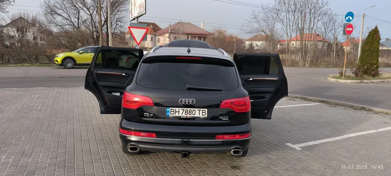 Audi Q7 2014 - 11