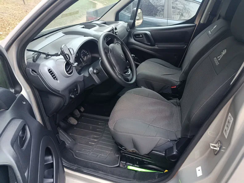 Peugeot Partner 2011 - 10