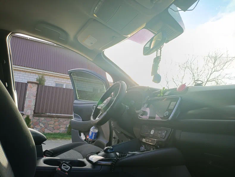 Nissan Leaf 2022 - 23